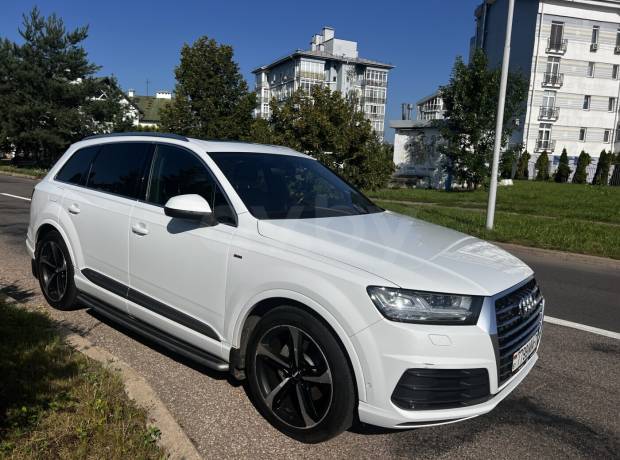 Audi Q7 4M