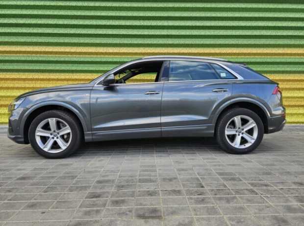 Audi Q8 I, 2020, пробег 62000 км