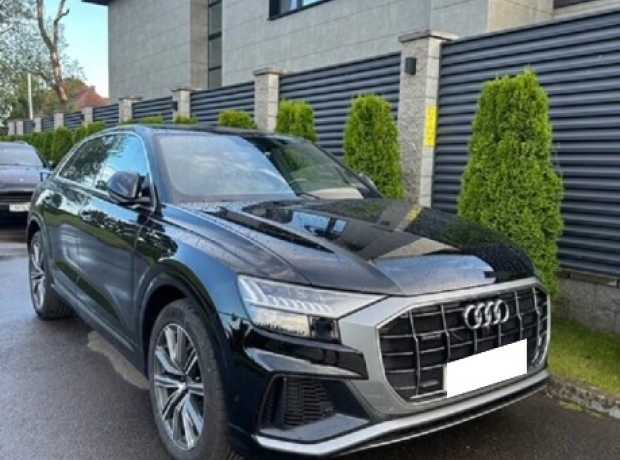 Audi Q8 I, 2021, пробег 30550 км