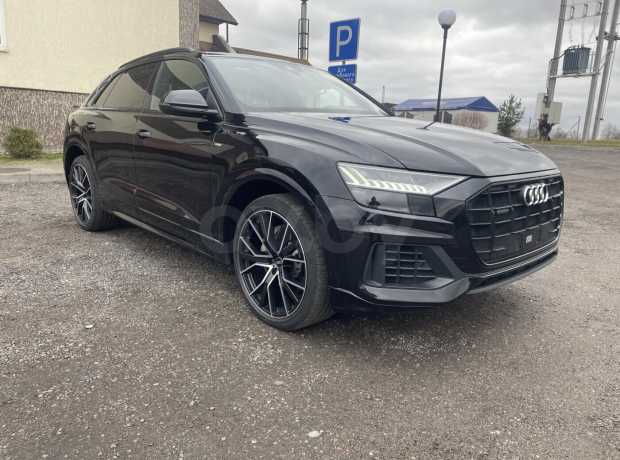 Audi Q8 I