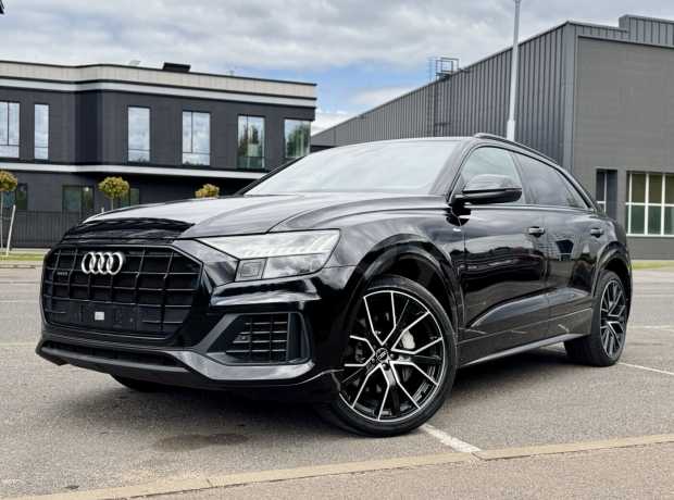 Audi Q8 I