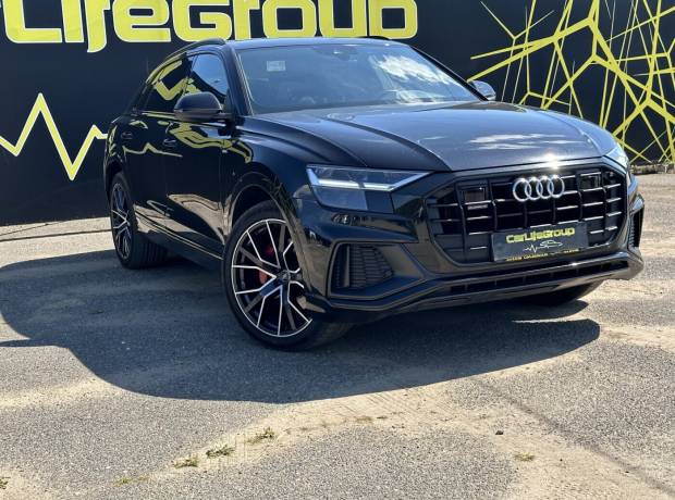 Audi Q8 I