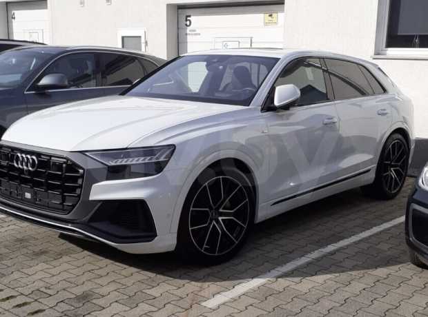 Audi Q8 I