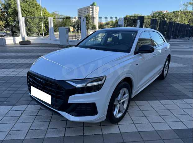 Audi Q8 I