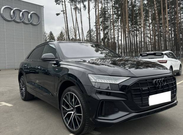 Audi Q8 I