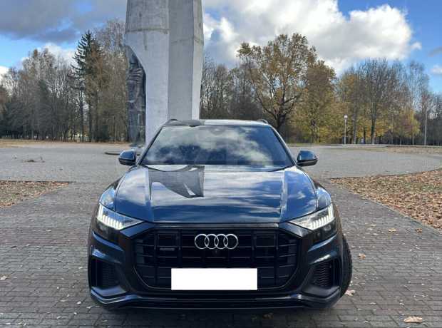 Audi Q8 I