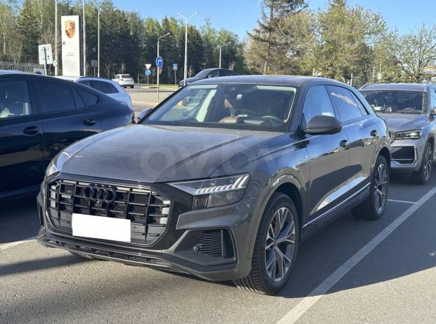 Audi Q8 I