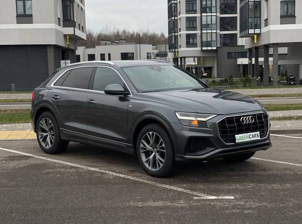 Audi Q8 I