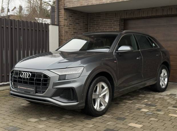 Audi Q8 I