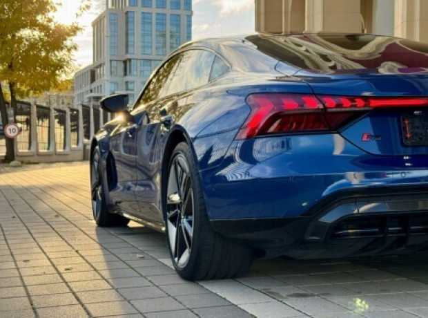 Audi RS e-tron GT , 2022, пробег 4200 км Audi RS e-tron GT , 2022, пробег 4200 км