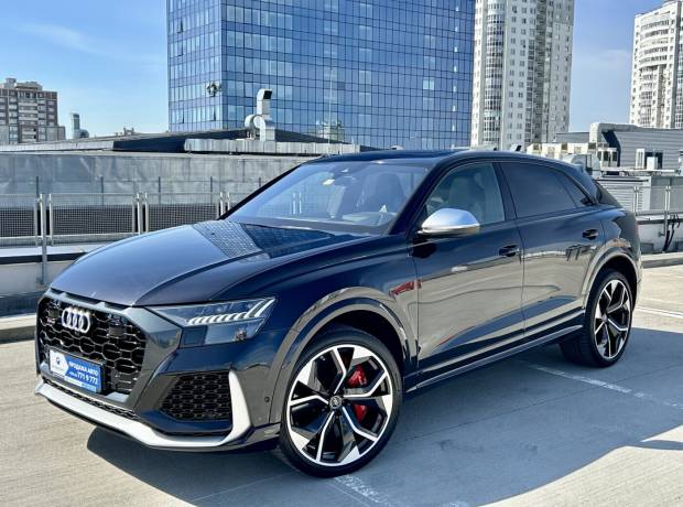 Audi RS Q8 I