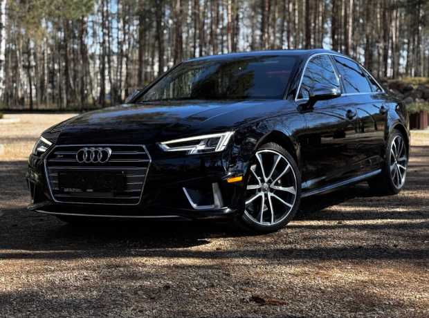 Audi S4 B9