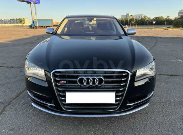 Audi S8 D4