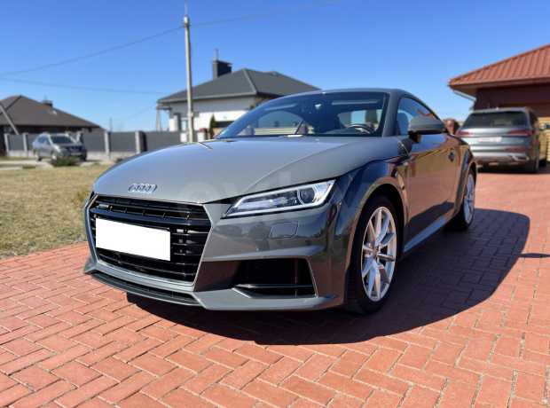 Audi TT 8S
