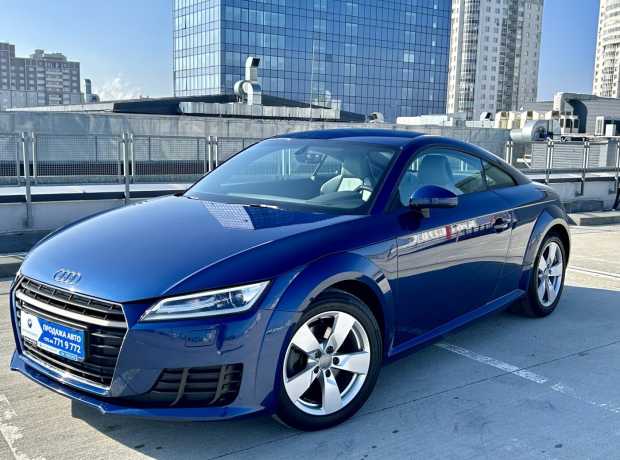 Audi TT 8S