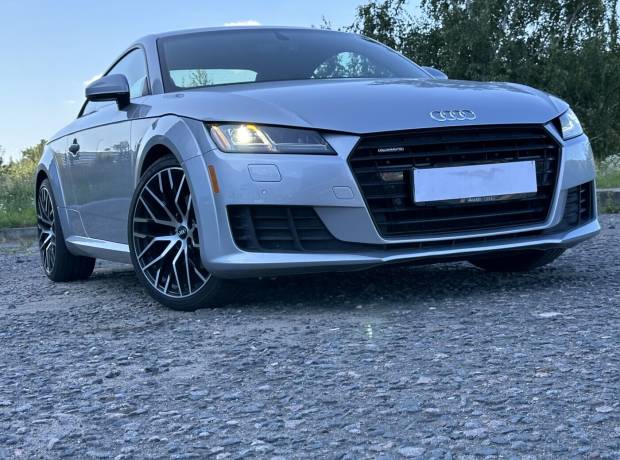 Audi TT 8S