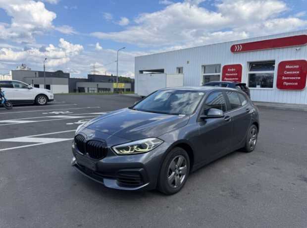 BMW 1 серия F40, 2021, пробег 180000 км