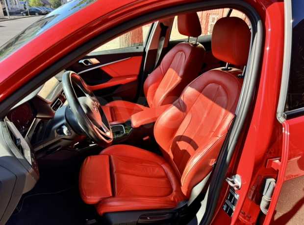 BMW 1 серия F40