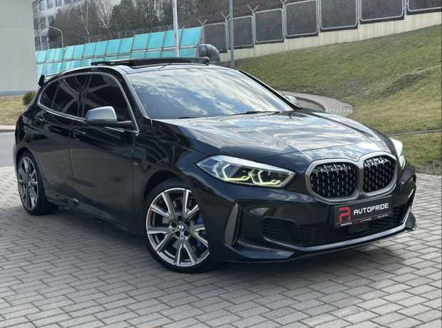BMW 1 серия F40