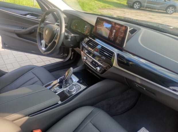 BMW 5 серия G30, G31  Рестайлинг, 2022, пробег 10000 км