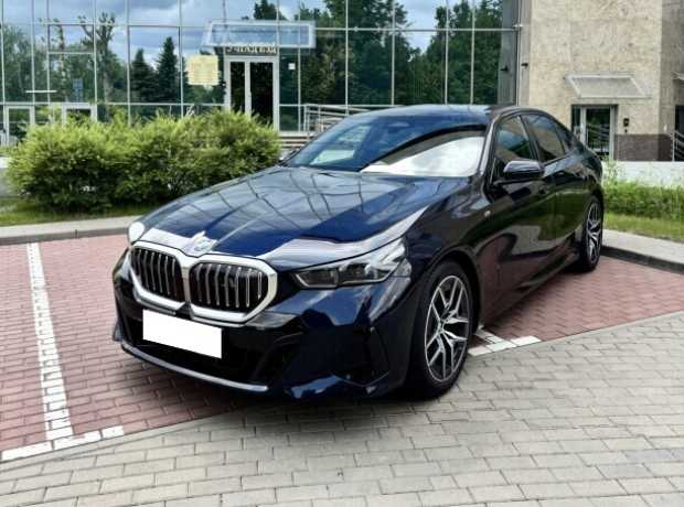 BMW 5 серия G60, 2023, пробег 27800 км BMW 5 серия G60, 2023, пробег 27800 км