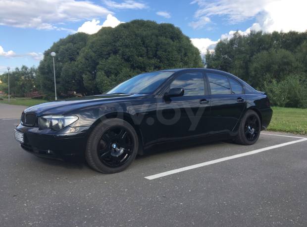 BMW 7 серия E65