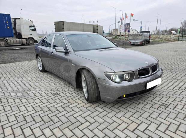 BMW 7 серия E65