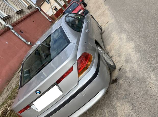 BMW 7 серия E65