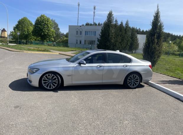 BMW 7 серия F01, F04