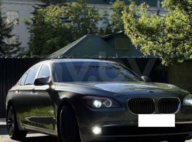 BMW 7 серия F01, F04