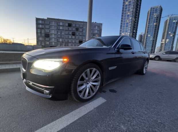 BMW 7 серия F01, F04  Рестайлинг, 2013, пробег 240000 км
