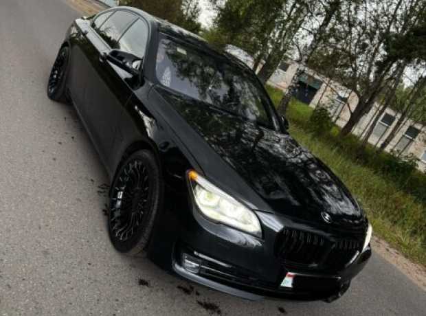 BMW 7 серия F01, F04  Рестайлинг, 2013, пробег 358170 км