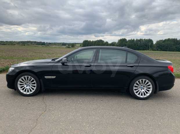 BMW 7 серия F02 (Long)