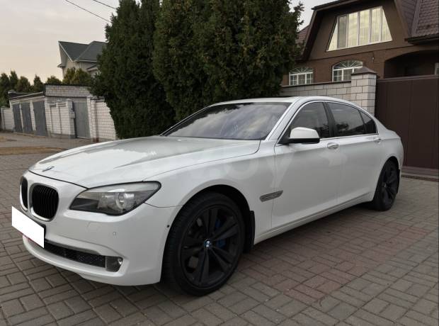 BMW 7 серия F02 (Long)