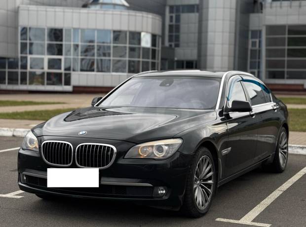 BMW 7 серия F02 (Long)