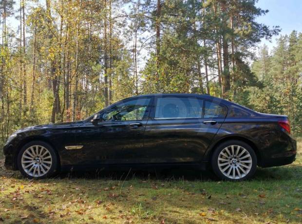 BMW 7 серия F02 (Long) Рестайлинг