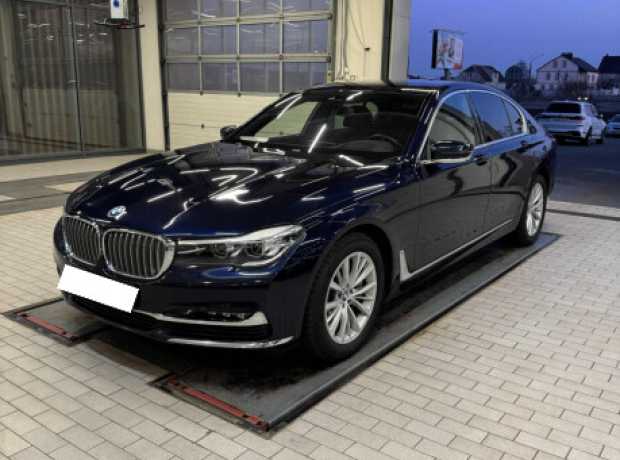 BMW 7 серия G11, 2017, пробег 139000 км BMW 7 серия G11, 2017, пробег 139000 км