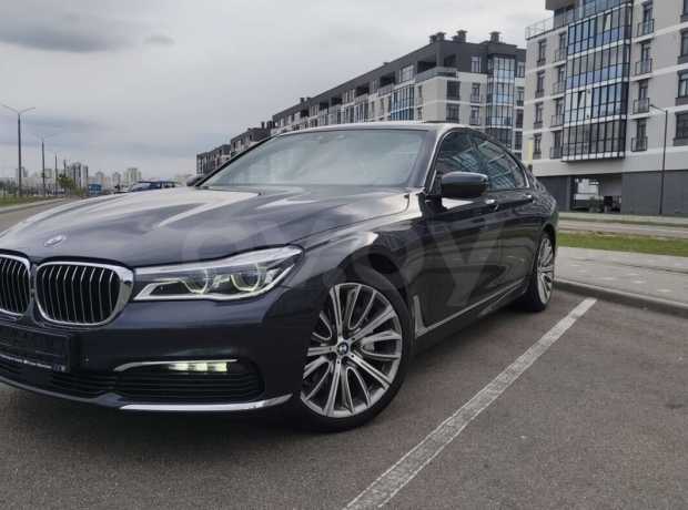 BMW 7 серия G11