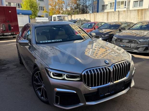 BMW 7 серия G11 Рестайлинг