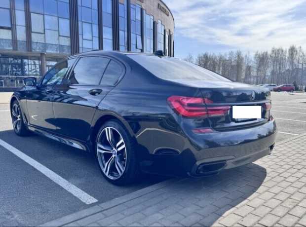 BMW 7 серия G12 (Long), 2015, пробег 240000 км