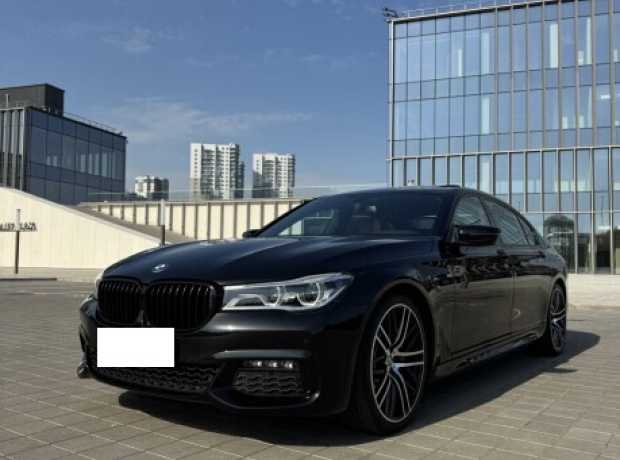 BMW 7 серия G12 (Long), 2016, пробег 198000 км