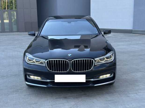 BMW 7 серия G12 (Long), 2016, пробег 210000 км