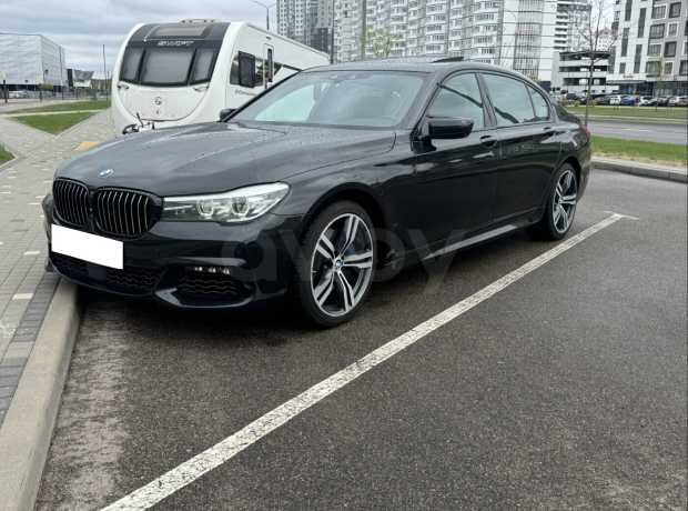 BMW 7 серия G12 (Long)