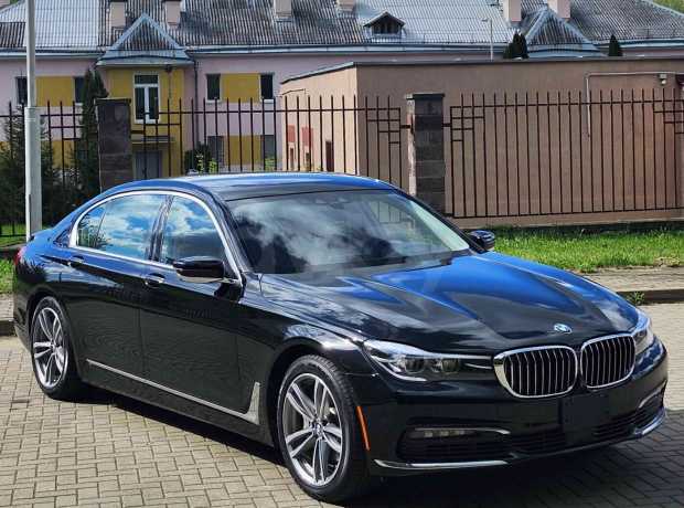 BMW 7 серия G12 (Long)