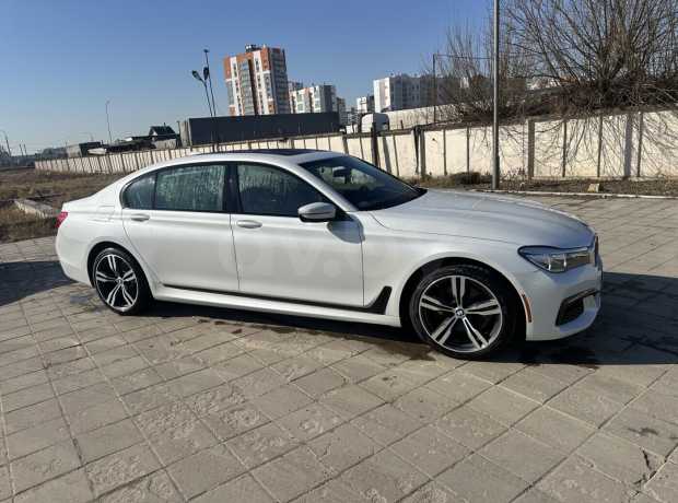 BMW 7 серия G12 (Long)