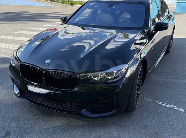 BMW 7 серия G12 (Long) BMW 7 серия G12 (Long)