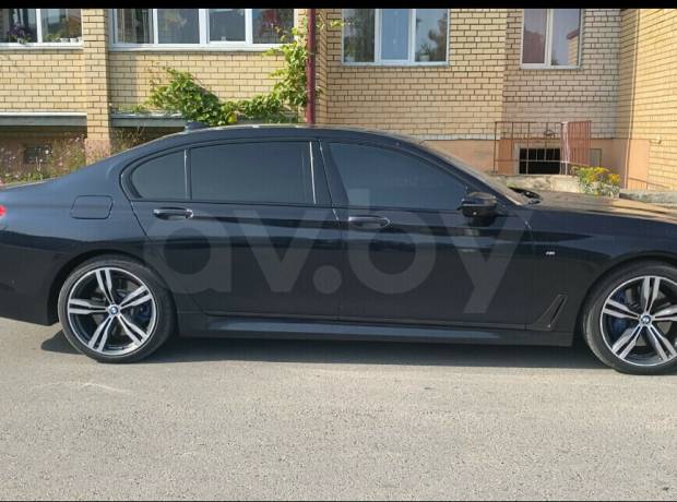 BMW 7 серия G12 (Long)