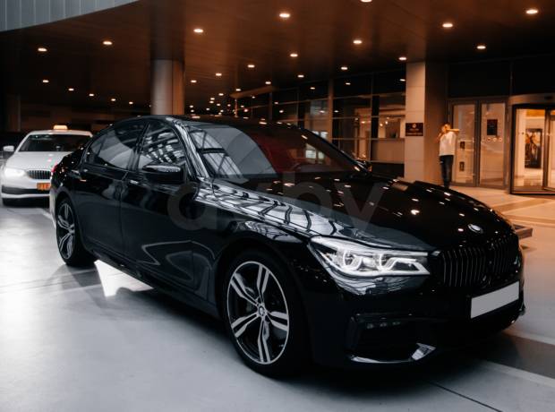 BMW 7 серия G12 (Long)