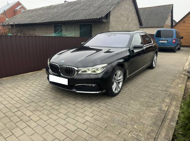 BMW 7 серия G12 (Long)