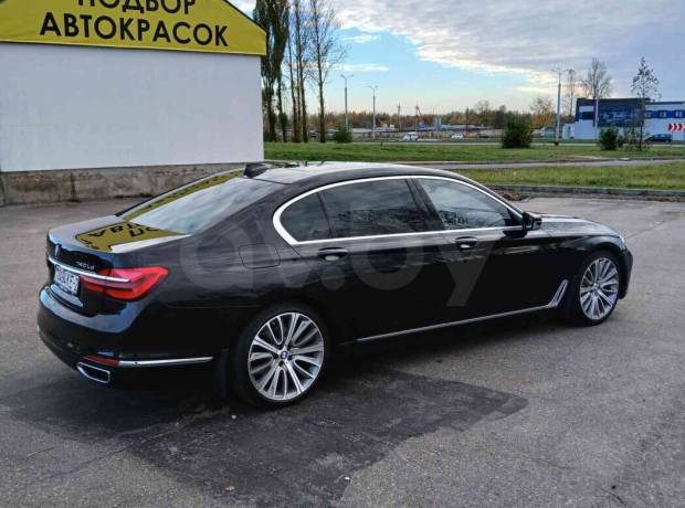 BMW 7 серия G12 (Long)